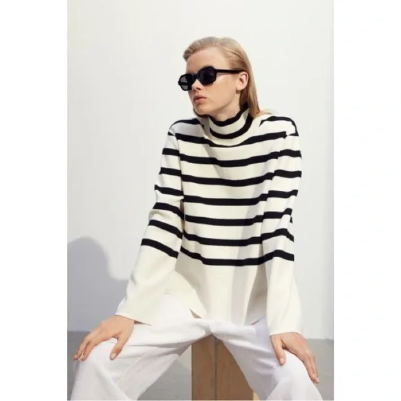 Cream/Striped Mock Turtleneck Sweater - Picture 4 of 9